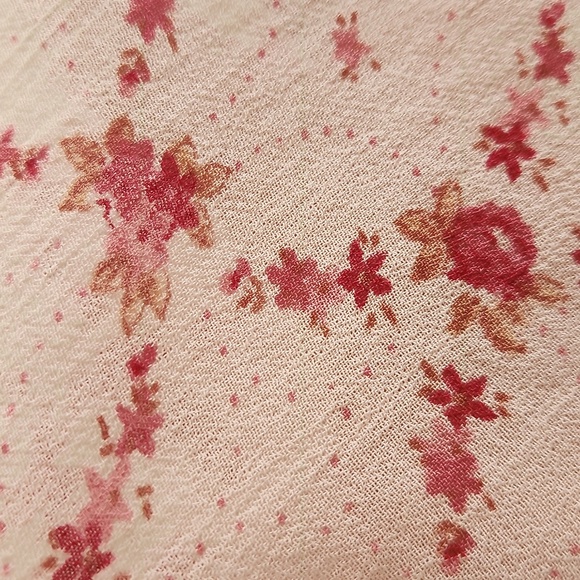 Angie $10 - Picture 6 of 8